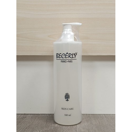 Becerly 馬尾草舒緩保濕卸妝液500ml Becerly 馬尾草舒緩保濕卸妝液500ml