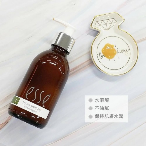 ESSE 潔面乳 CREAM CLEANSER 200ml ESSE 潔面乳 CREAM CLEANSER 200ml